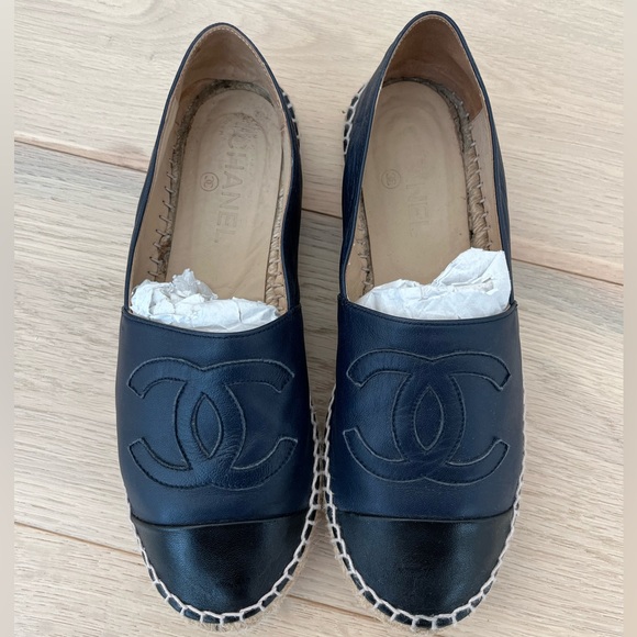 Chanel Lambskin Leather Espadrilles Size 39 - Picture 2 of 16